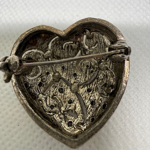 Two Heart Brooches Gold & Silver Tones, with Faux Pearls & Pink Rhinestones. - Picture 5 of 10